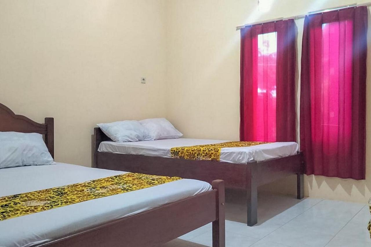 Kelapa Gading Homestay Syariah Redpartner بانيووانجى المظهر الخارجي الصورة
