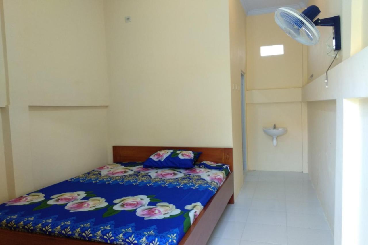 Kelapa Gading Homestay Syariah Redpartner بانيووانجى المظهر الخارجي الصورة