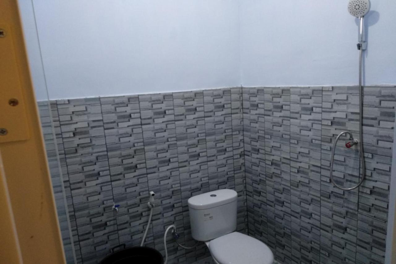 Kelapa Gading Homestay Syariah Redpartner بانيووانجى المظهر الخارجي الصورة