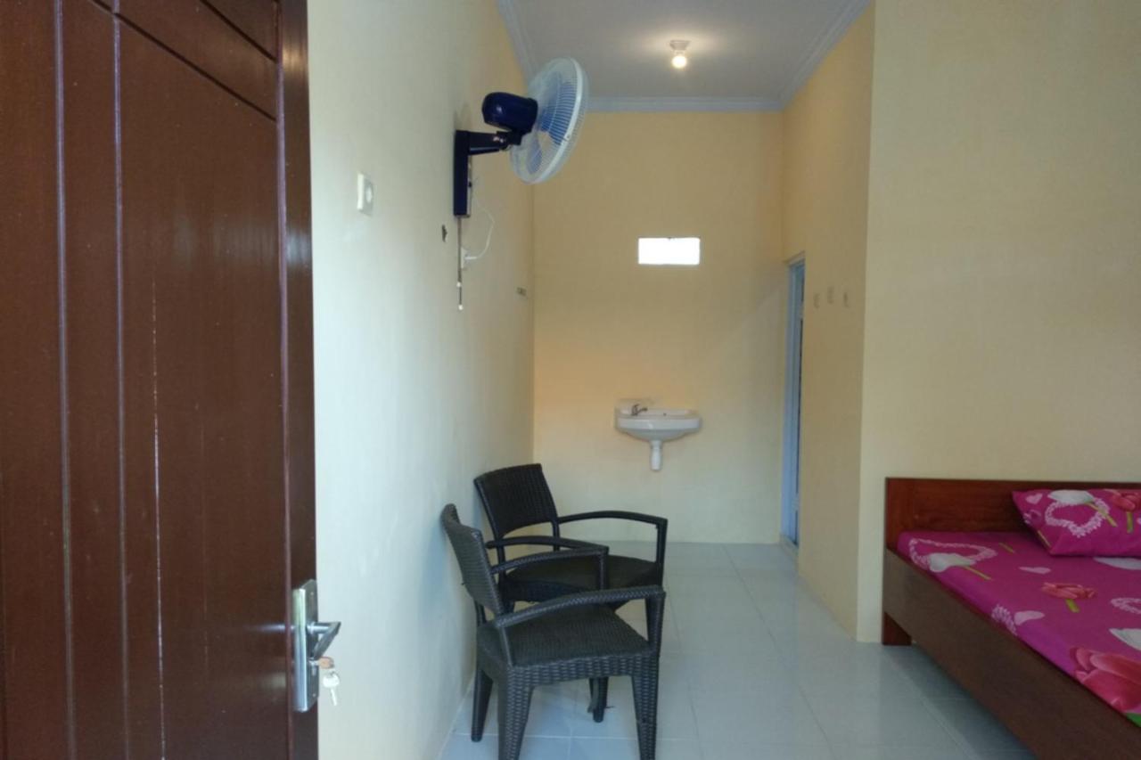 Kelapa Gading Homestay Syariah Redpartner بانيووانجى المظهر الخارجي الصورة